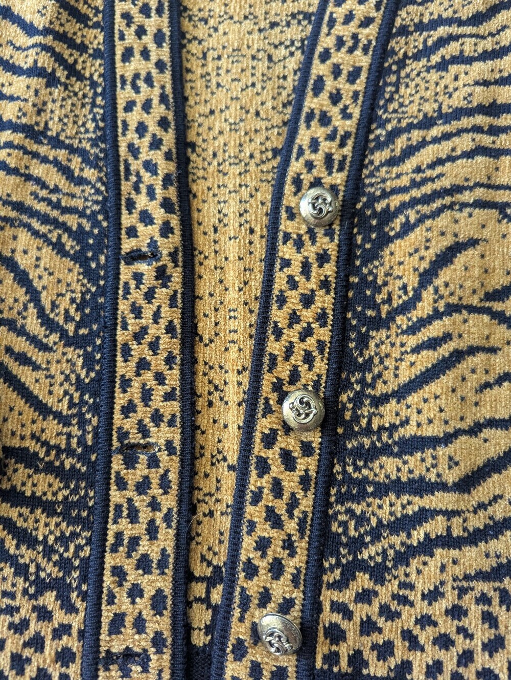 Vintage 90s Tiger Print Long Cardigan With Embroidered Tigers - Picture 5 of 13